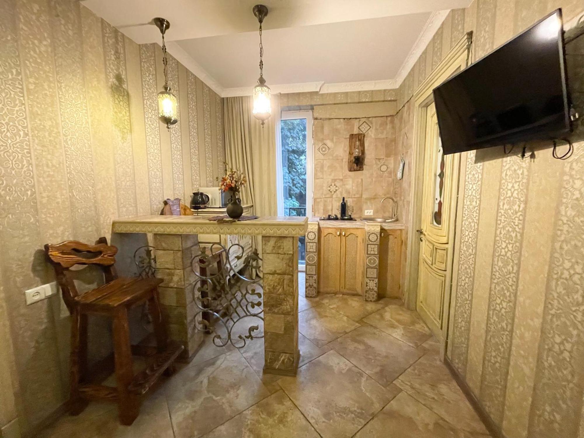 Central Apartment Tbilisi Exterior foto